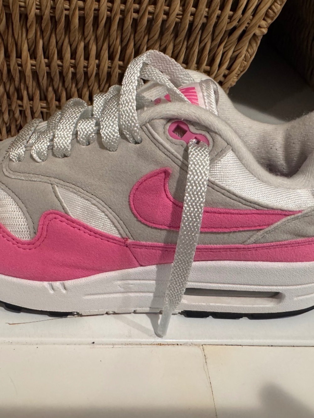 Women’s Nike Air Max Tennis Shoes